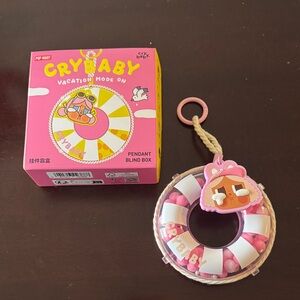 Pop mart Crybaby Vacation Mode On Keychain